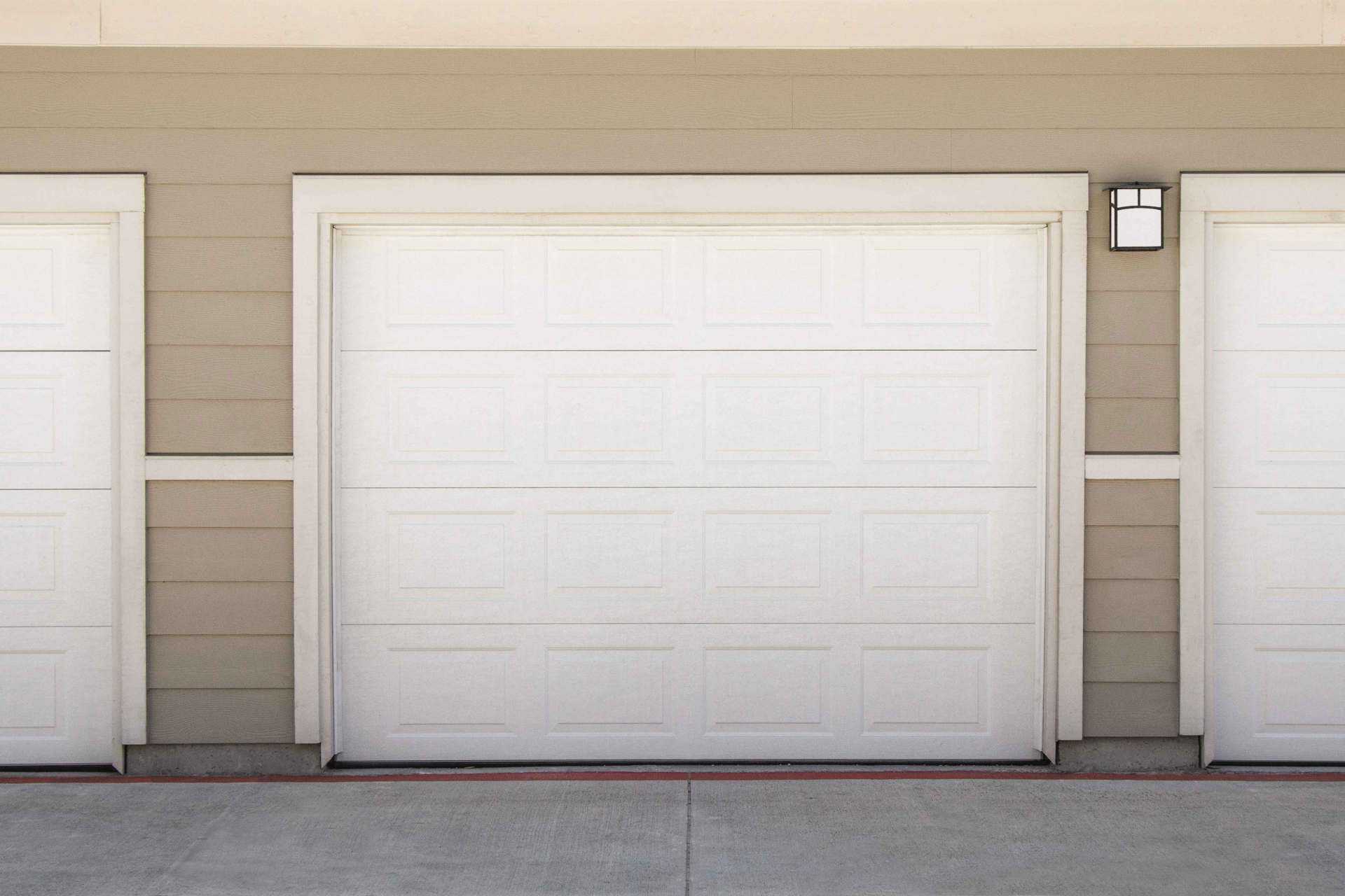 Colonial Garage Door | Fort Wayne Door | Fort Wayne, IN